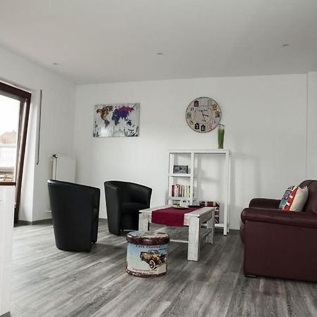 EXKLUSIVE Ferienwohnung mit Balkon, 2 Schlafzimmer im HAUS SERTÜRNER Einbeck Exterior foto