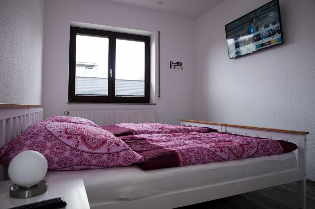 EXKLUSIVE Ferienwohnung mit Balkon, 2 Schlafzimmer im HAUS SERTÜRNER Einbeck Exterior foto